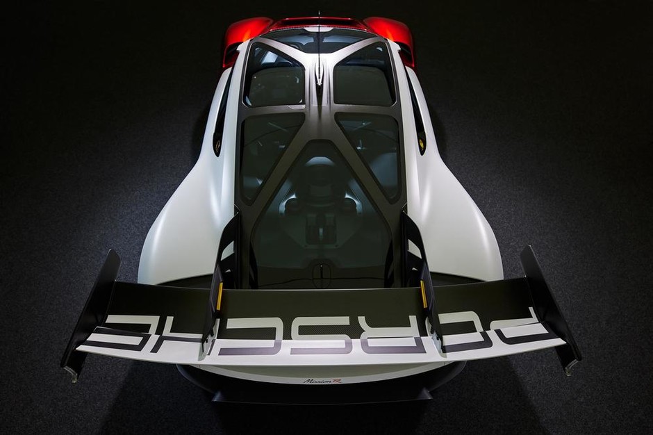 Porsche Mission R (2021)