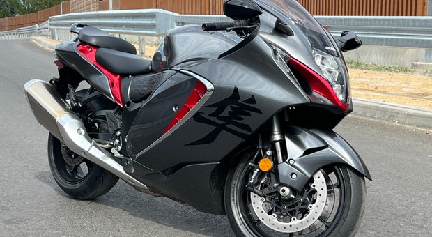 Czy Suzuki Hayabusa stanie się ostatnim samurajem? Oby nie, bo gwarantuje prawdziwą frajdę z jazdy