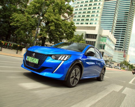 Peugeot e-208