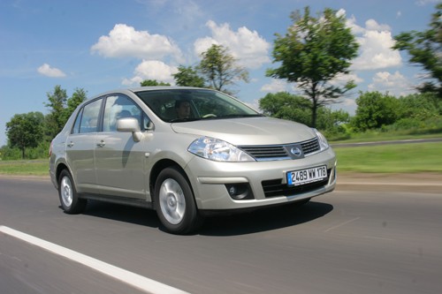 Nissan Tiida 1.6 Tekna - Bez ekstrawagancji