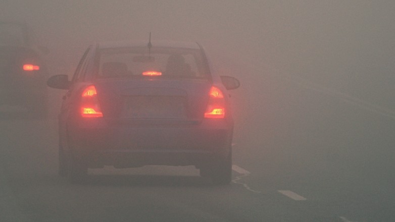 Światła przeciwmgielne można używać w określonych warunkach