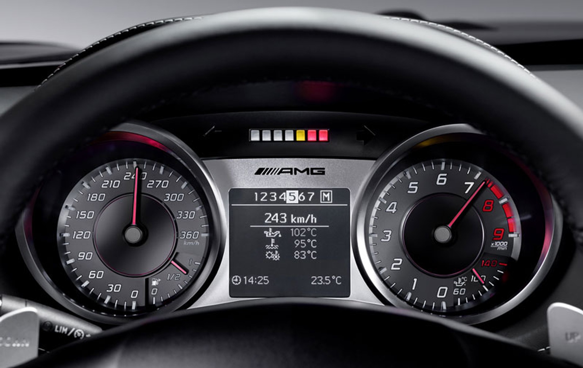 IAA Frankfurt 2009: Mercedes-Benz SLS AMG – Gullwing XXI wieku, pierwsze wrażenia