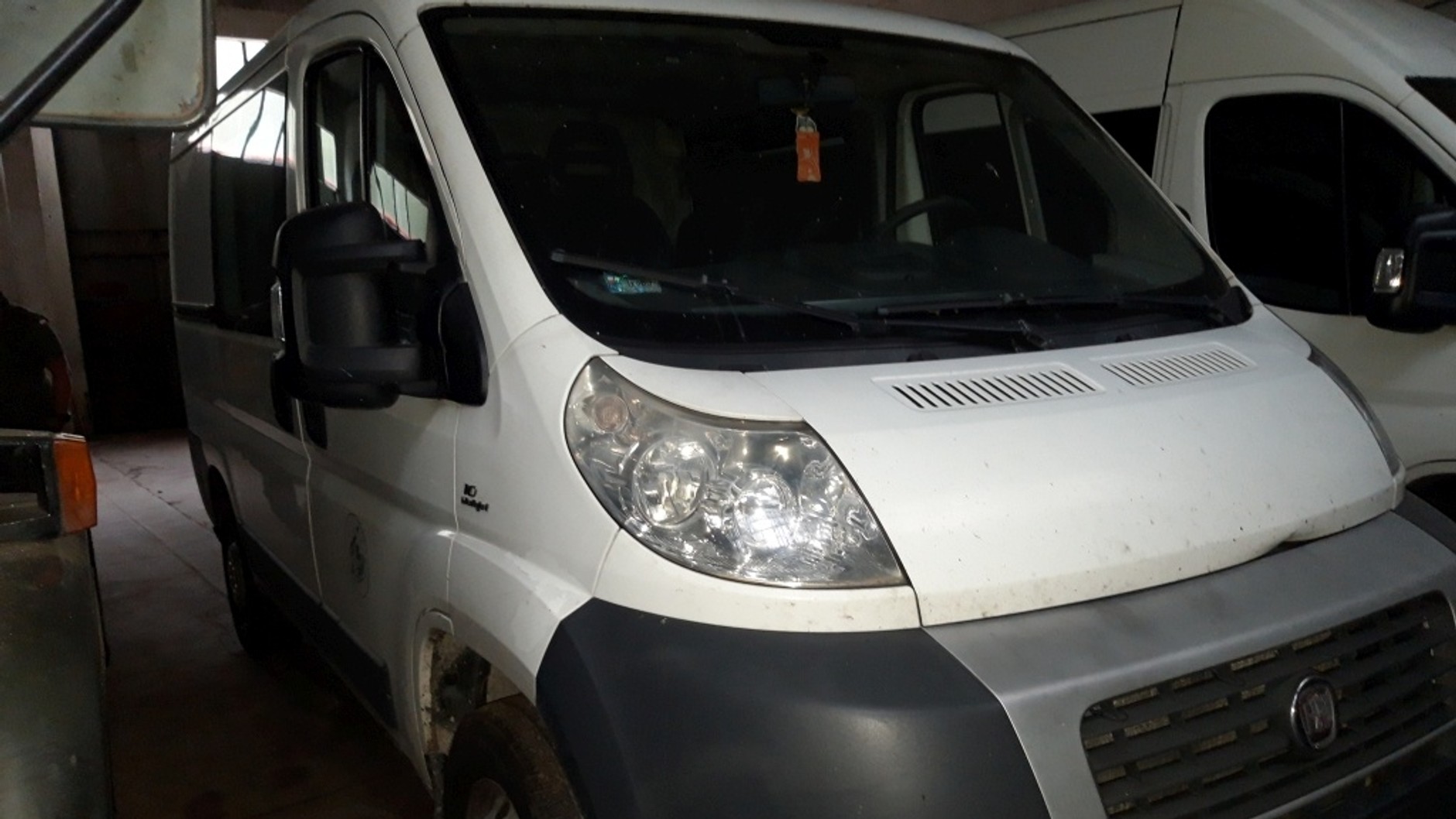 Fiat Ducato wystawiony na licytację przez AMW