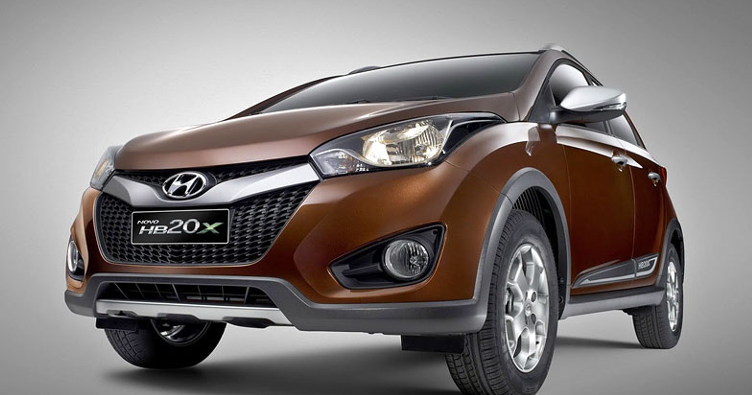 Stylowy crossover Hyundai HB20X z Brazylii
