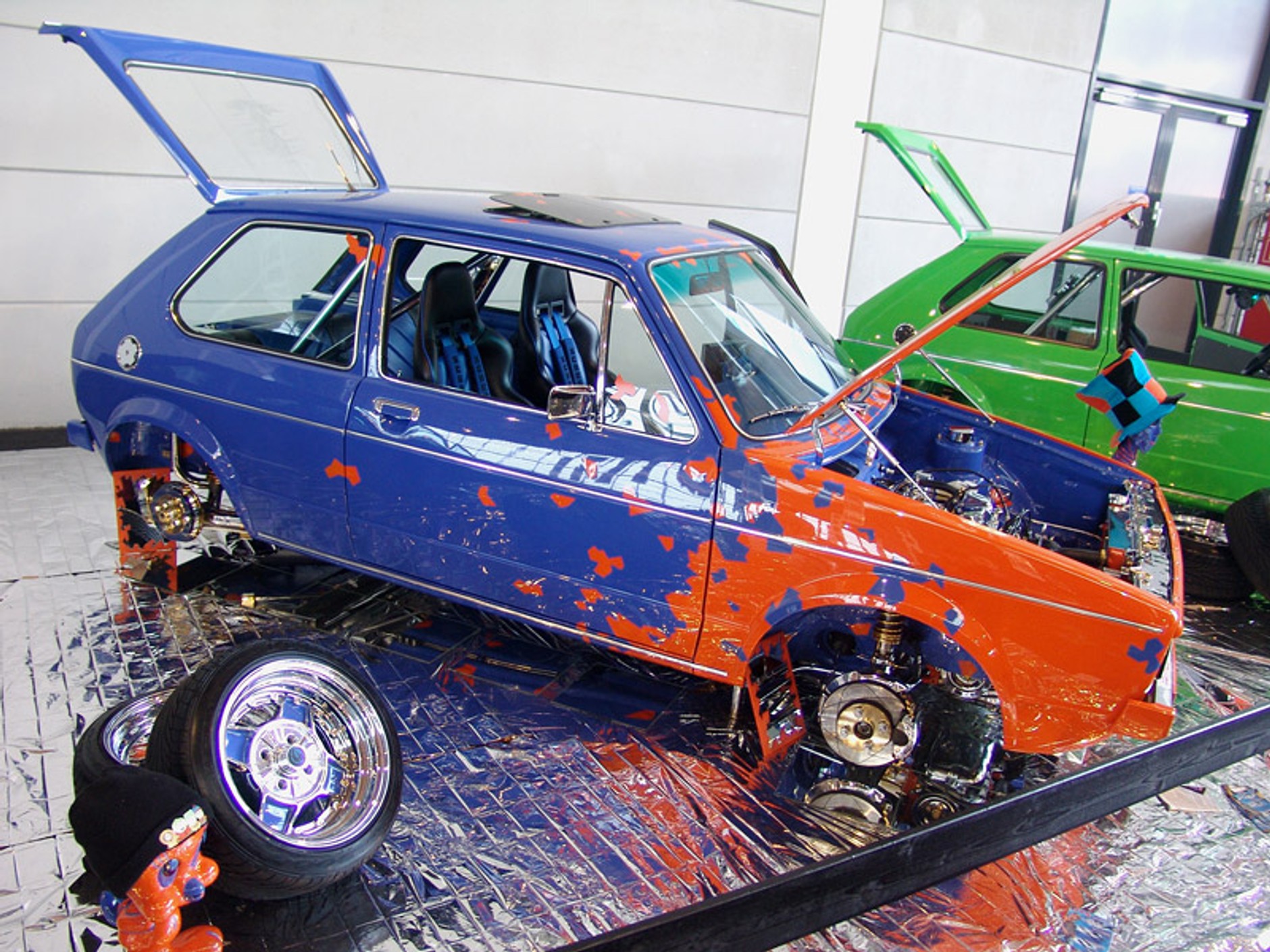 Tuning World Bodensee 2007: dziewczyny i samochody (fotogaleria)