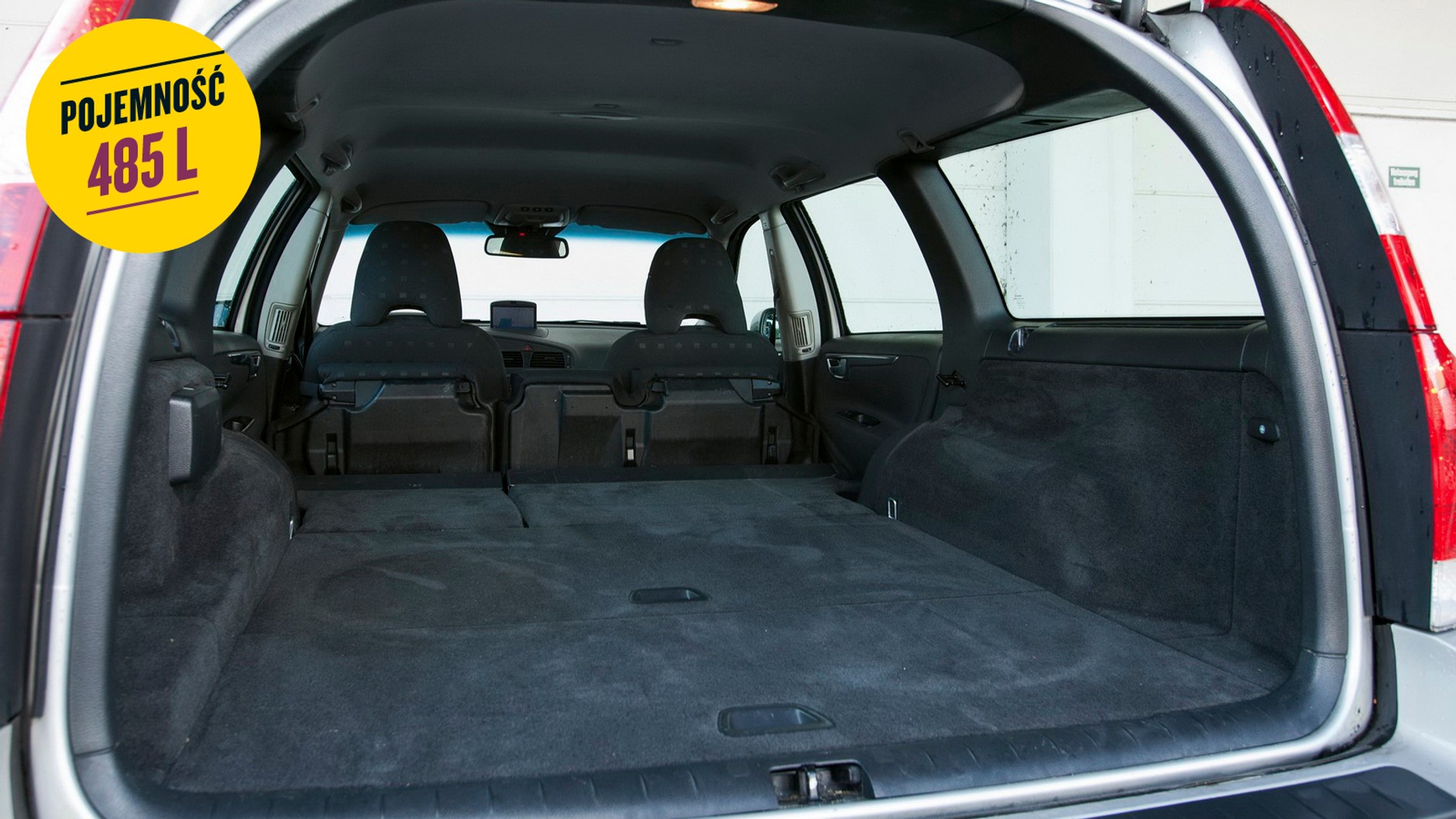 8. Volvo V70 II (2000-07) - od 14 000 zł