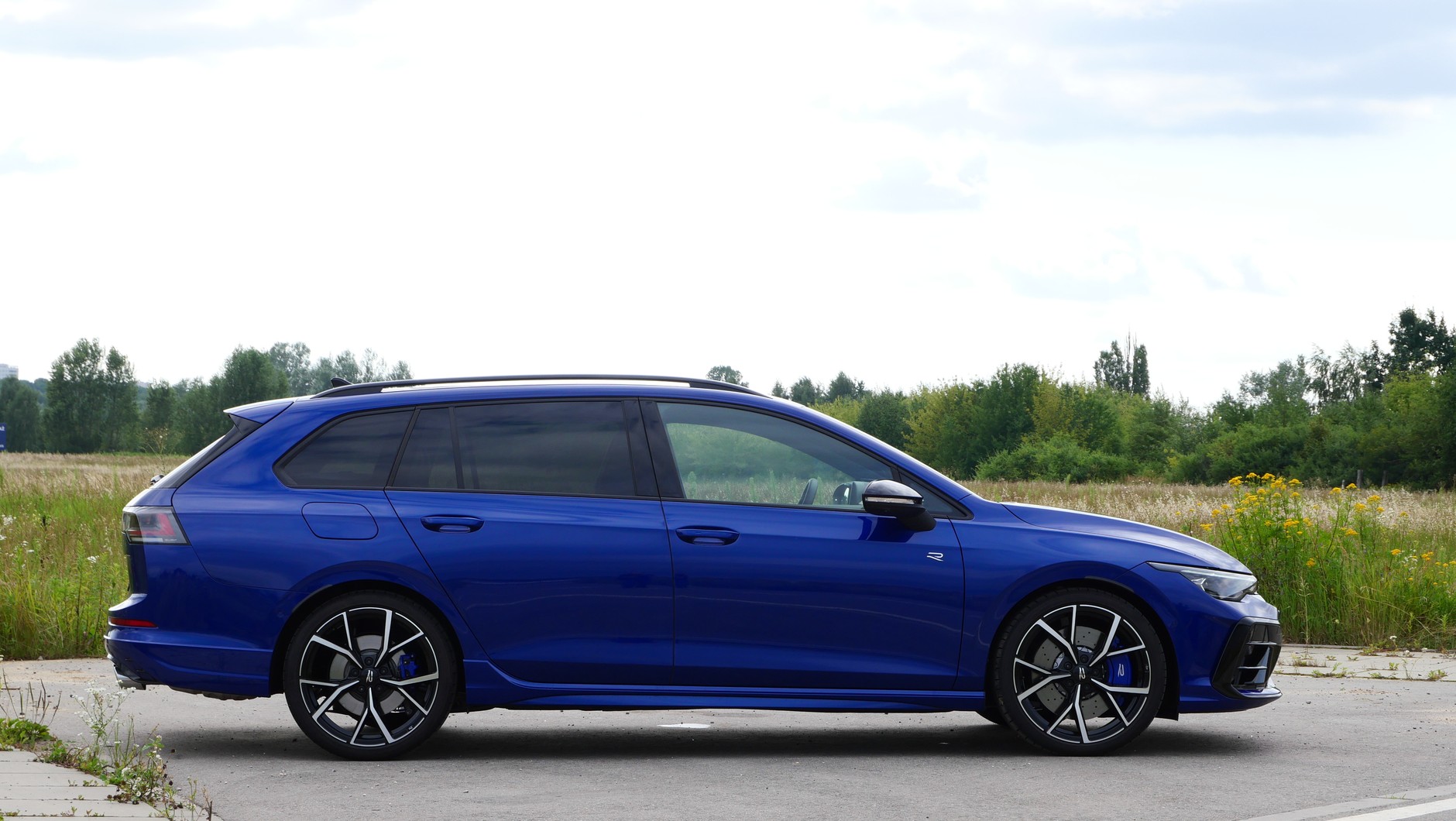 Volkswagen Golf R Variant (2025)