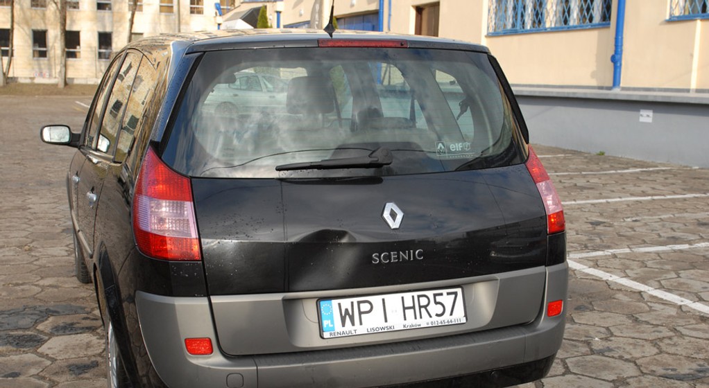 Jak usunąć wgniecenia z karoserii?