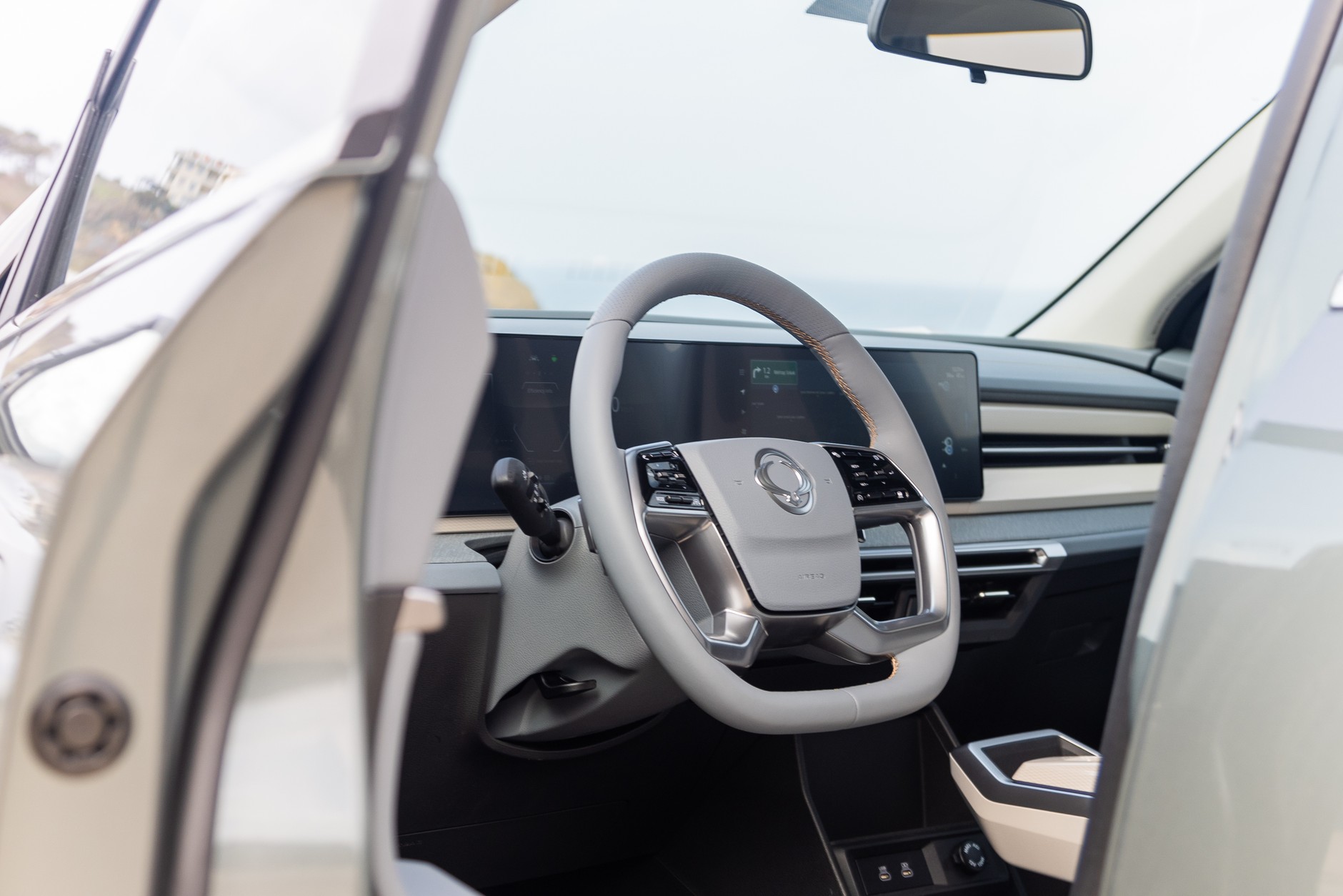 SsangYong Torres EVX