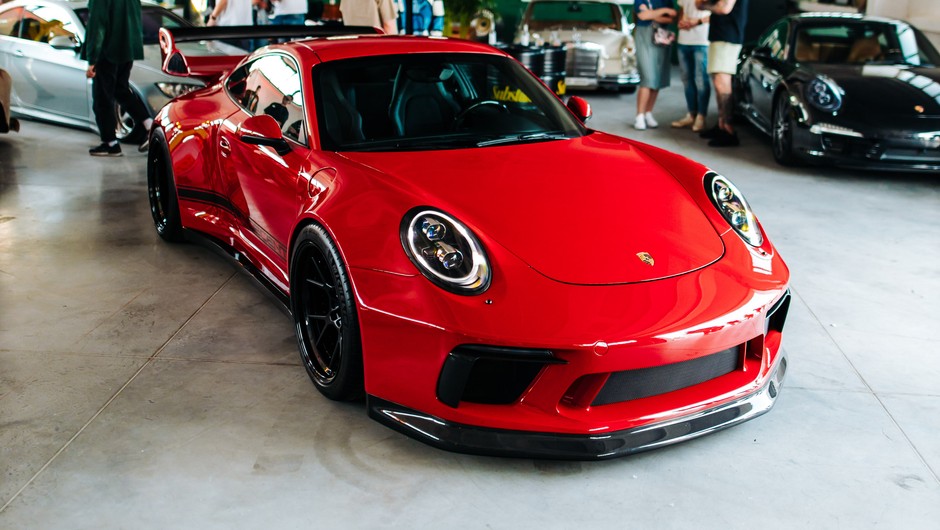 Porsche 911 (991) Indecent 005