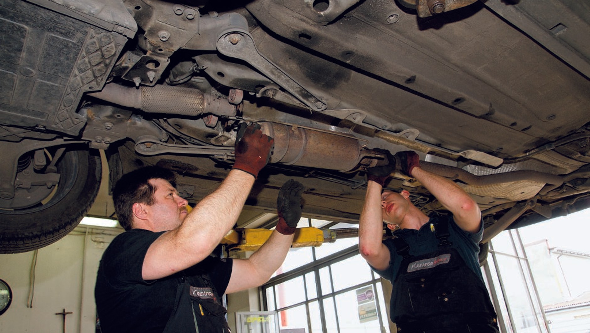 Do niedawna wycinanie DPF-ów było popularnym sposobem, żeby tanio pozbyć się problemów z filtrem. Dziś zakup samochodu z usuniętym filtrem cząstek stałych to bardzo zły pomysł.