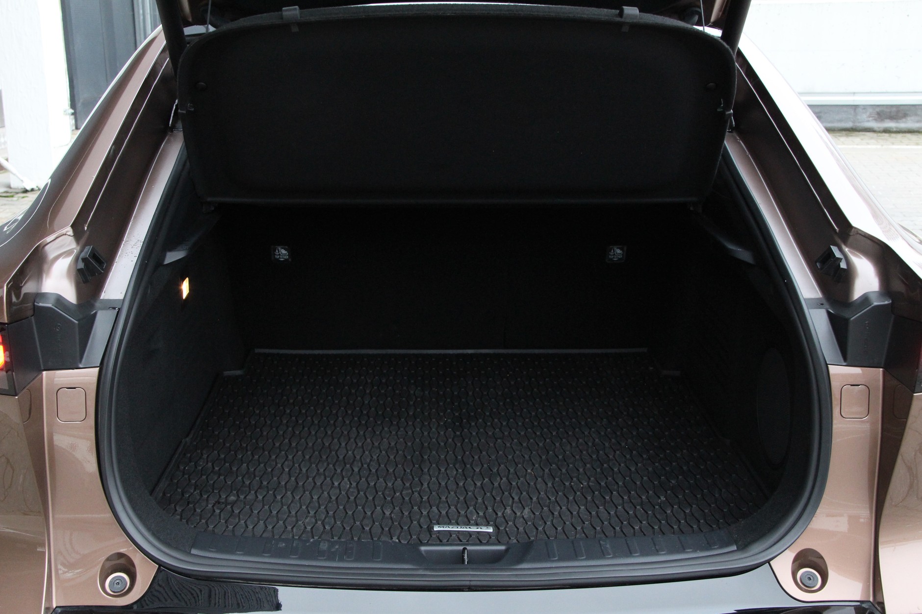 Mazda 6e Takumi Plus