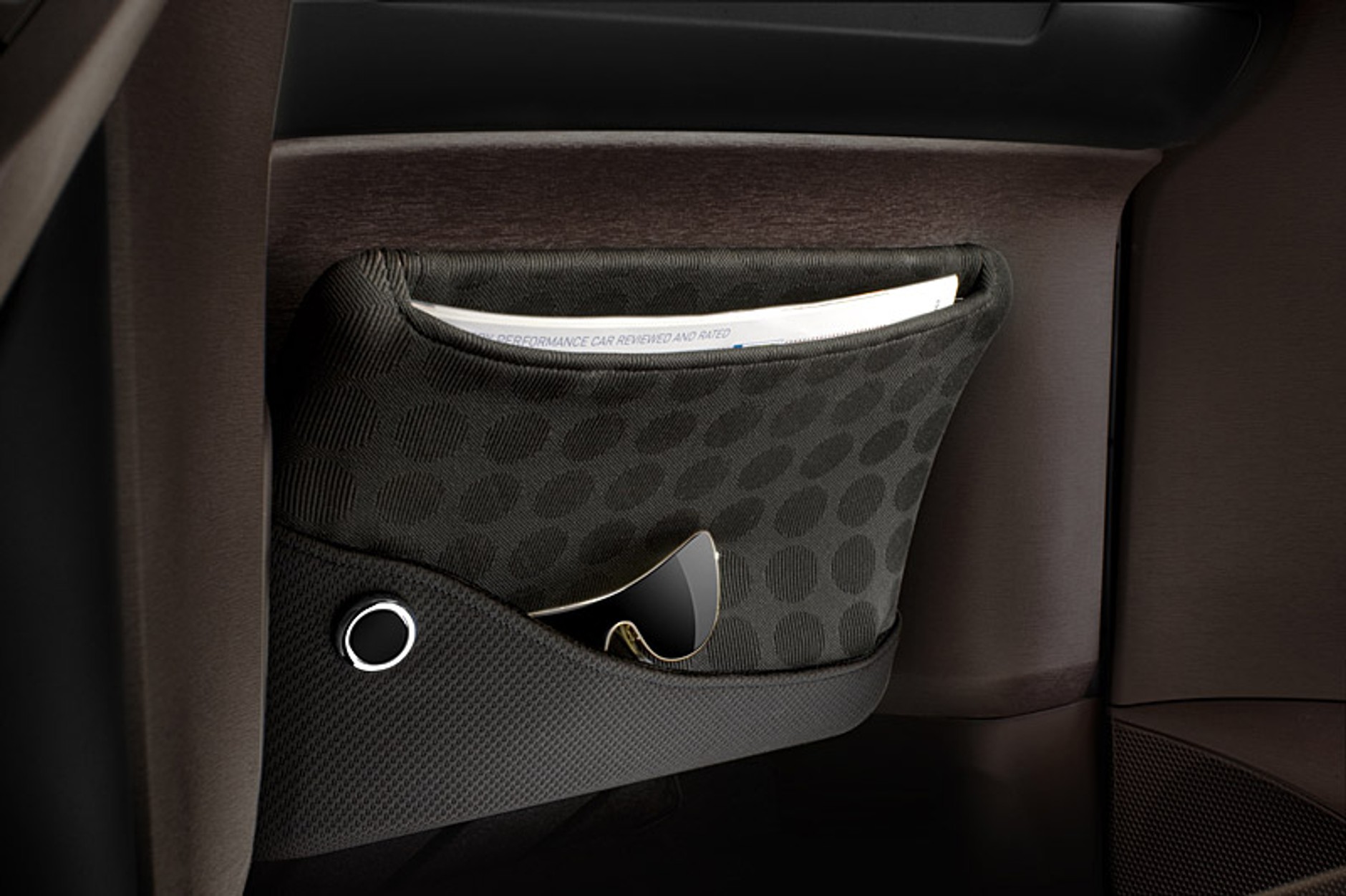 Toyota iQ: sześć nowinek technicznych zwiększających kabinę pasażerską