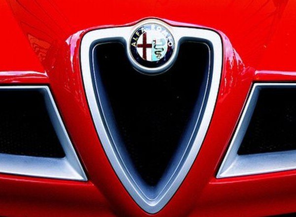 Alfa Romeo świętuje 100. urodziny na Facebooku