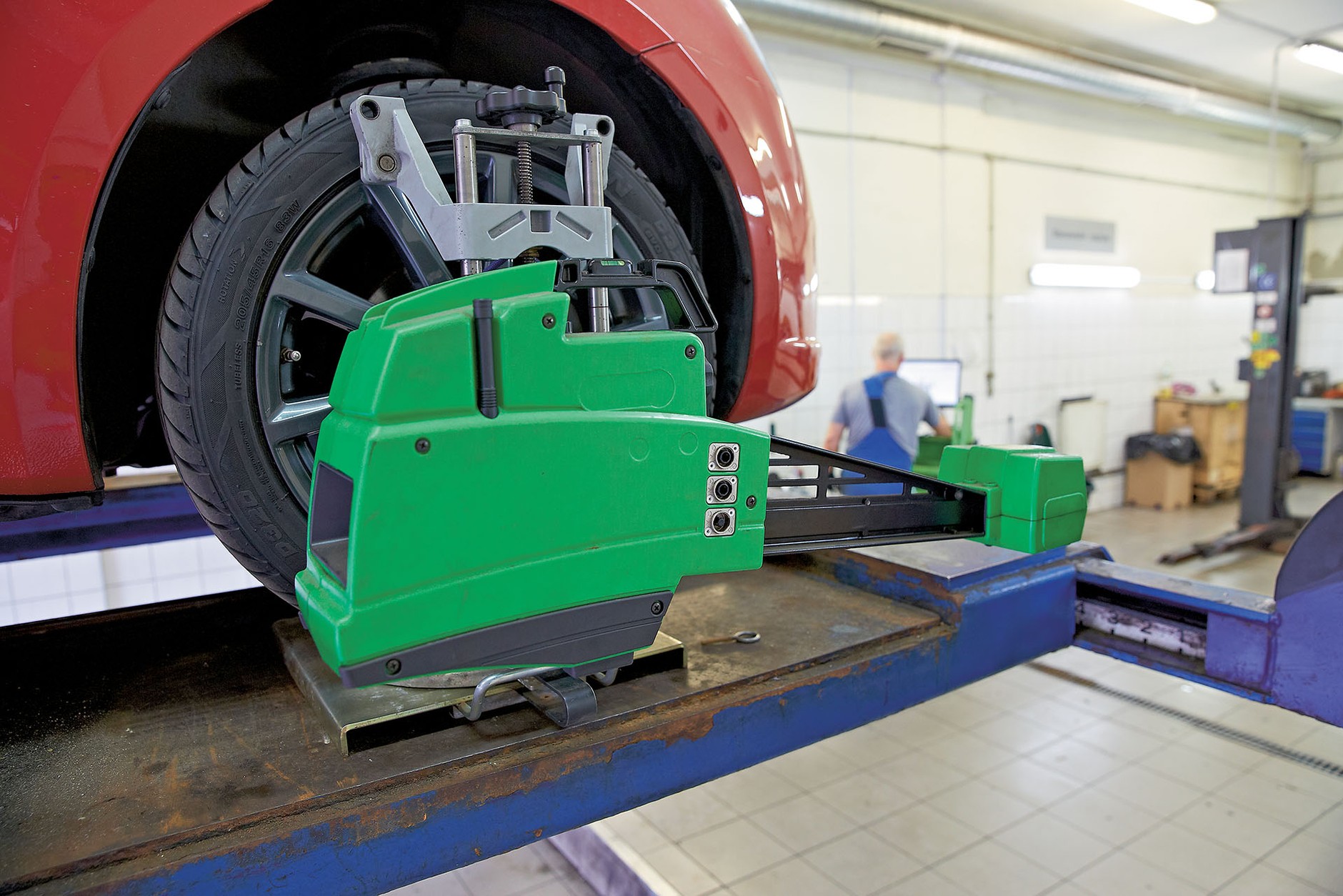 Wahacze - jak usunąć luzy w zawieszeniu?