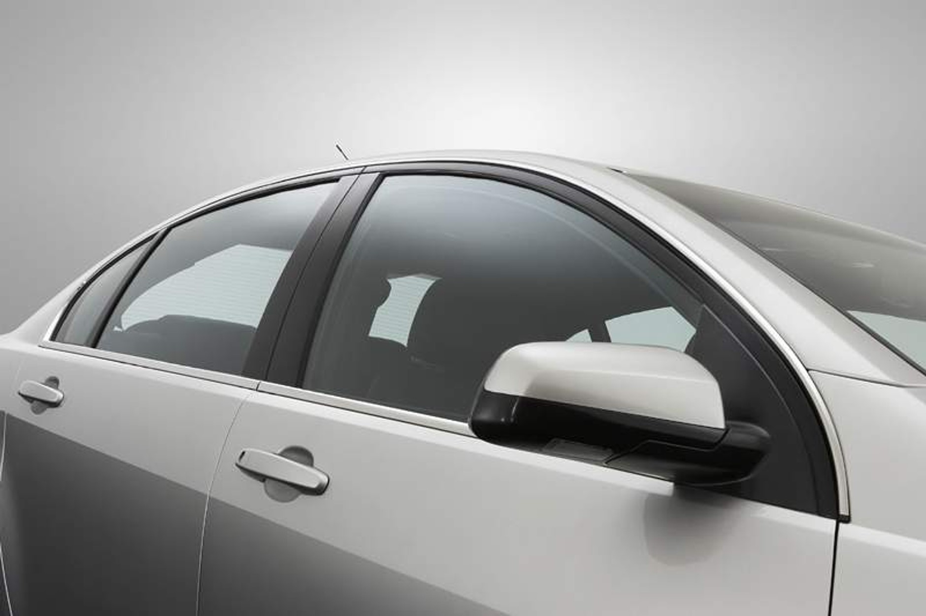 Nowy Holden Commodore: austalijski protoplasta Omegi