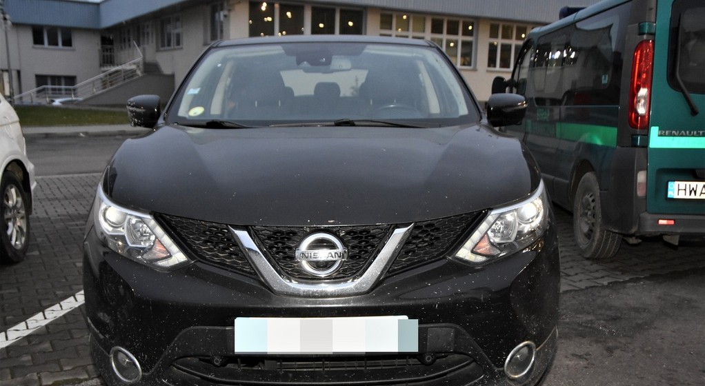 Skradziony w Afryce Nissan został odnaleziony w Medyce
