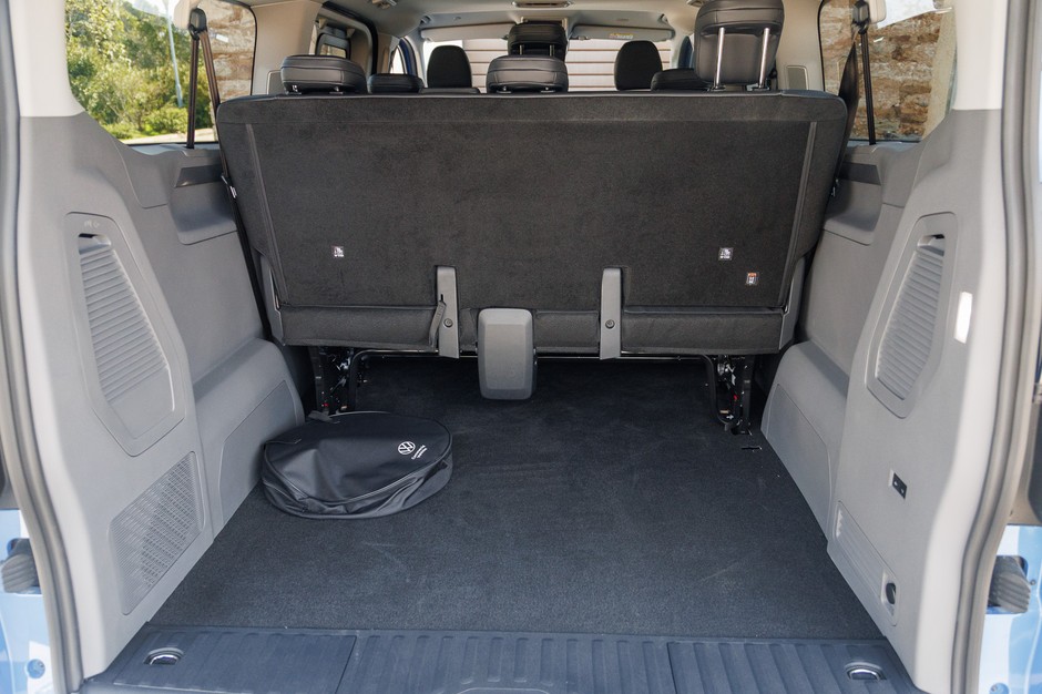 Volkswagen Caravelle T7 EV