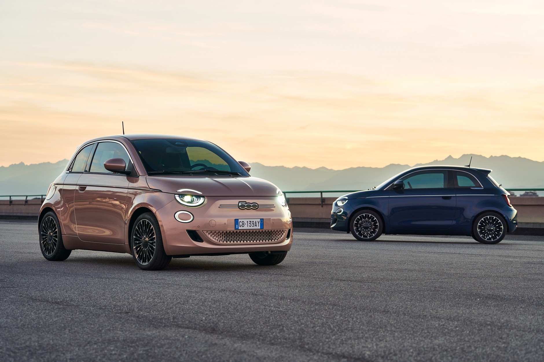 Nowy Fiat 500 w wersji 3+1