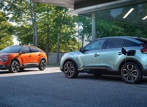 Nowy Citroen C4 w trzech wersjach napędowych