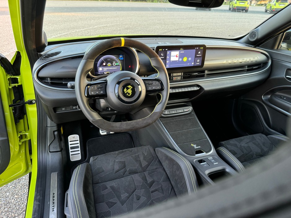 Abarth 600e