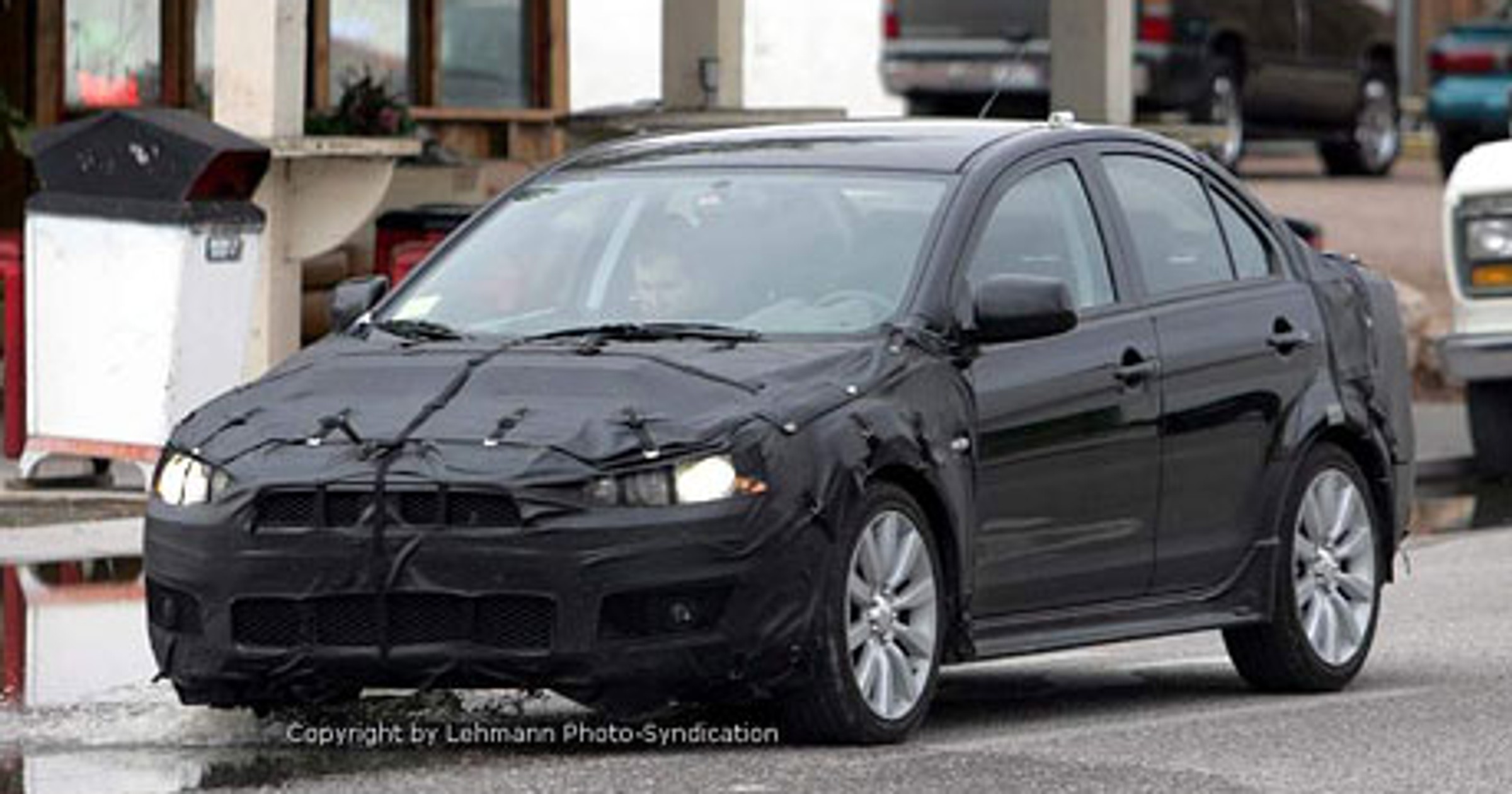Zdjęcia szpiegowskie: Nowe cywilne Mitsubishi Lancer