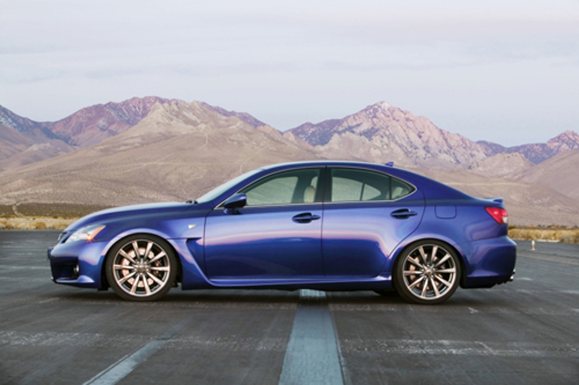 Lexus IS-F - Naprawdę mocne