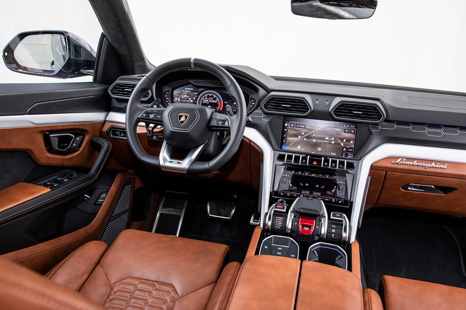 Lamborghini Urus - najdynamiczniej przyspieszający SUV na Ziemi
