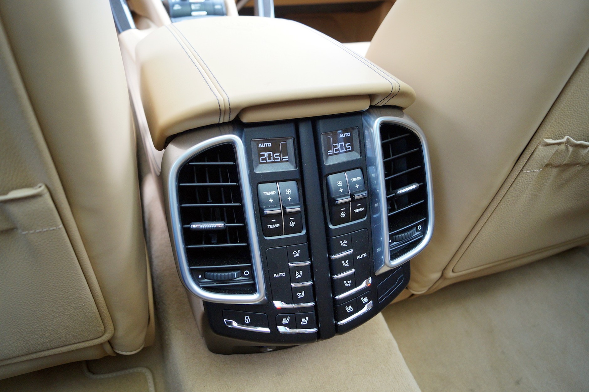 Porsche Cayenne Turbo S