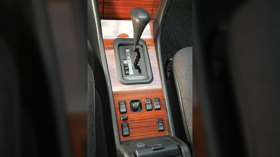 Mercedes W124 - klasyk na każdy dzień