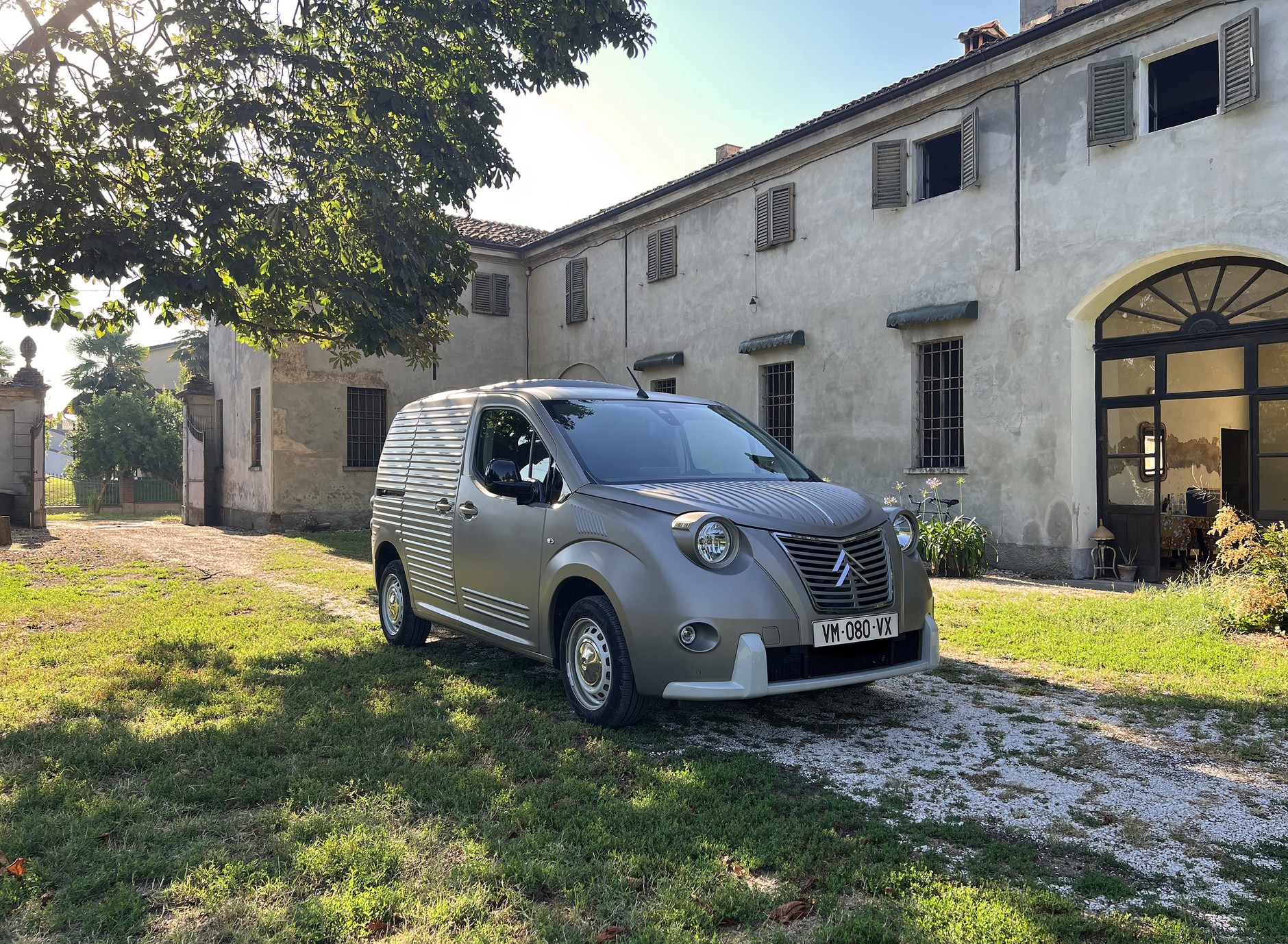 Nowy Citroën Berlingo 2CV Furgonnette
