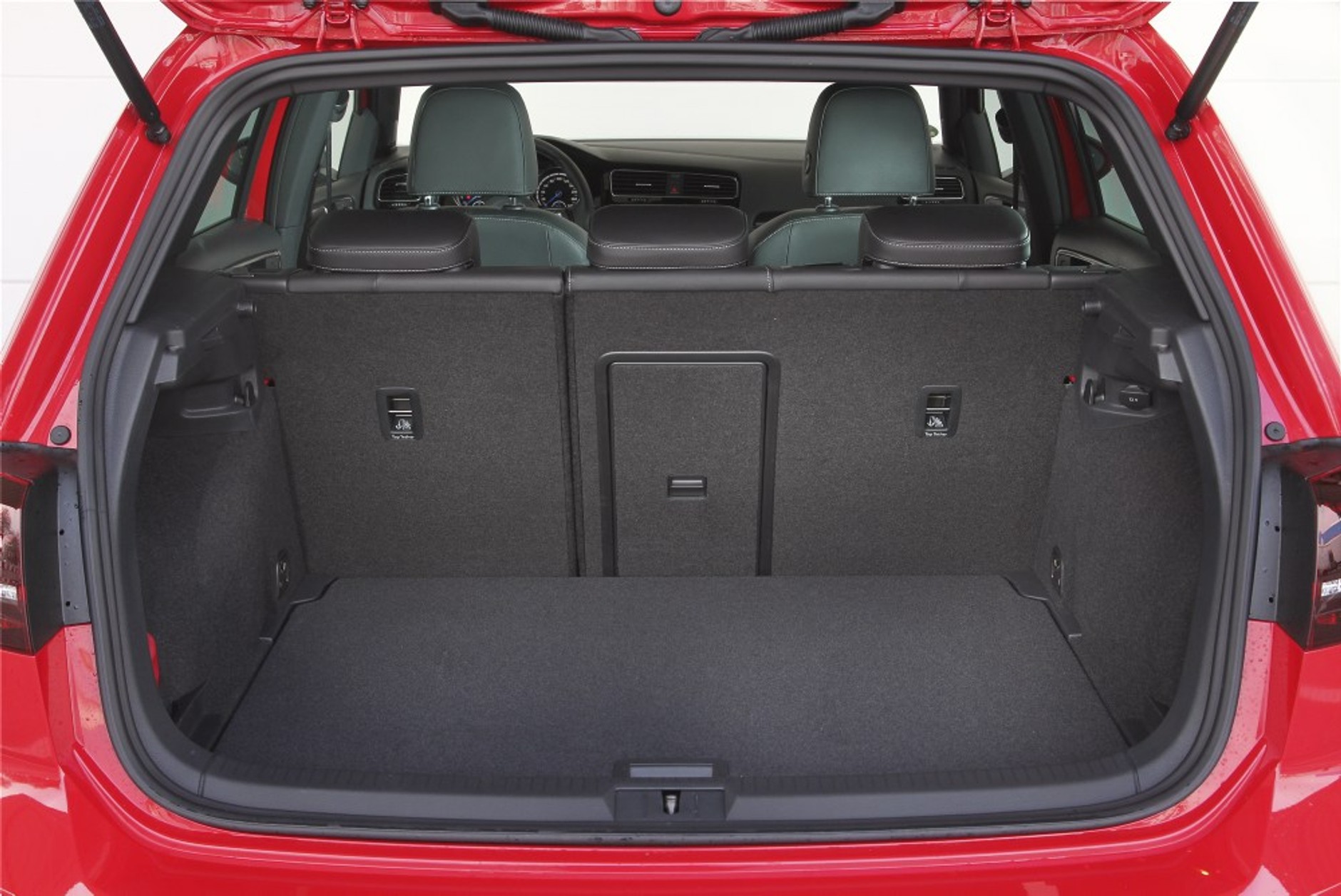 VW Golf R 4Motion, bagażnik