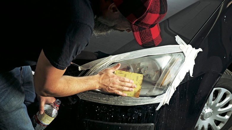 Jak samodzielnie wypolerować reflektory?