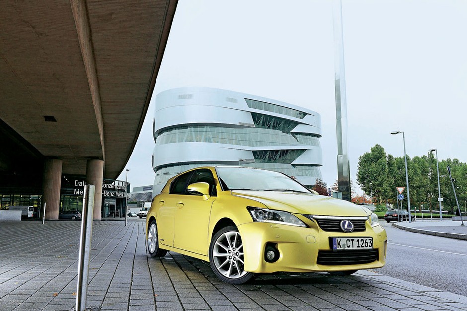 38. miejsce: Lexus CT 200h