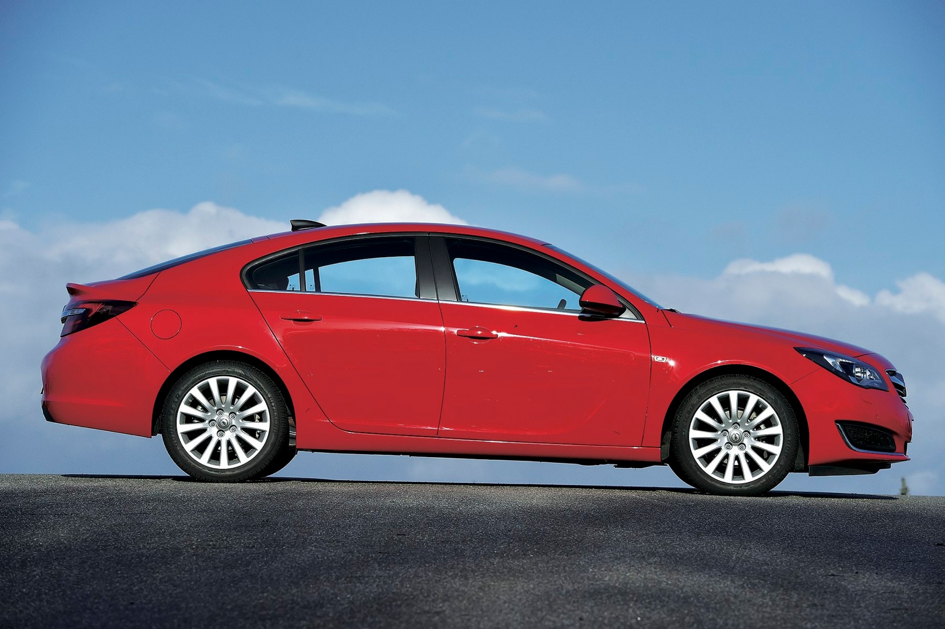 Limuzyny pod lupą - nowa Kia Optima kontra Ford Mondeo, Mazda 6, Opel Insignia i Peugeot 508