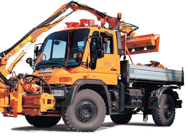 Unimog, czyli pracowity wszędołaz - z archiwum Auto Świata