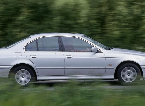 Czy BMW serii 5 E39 to już klasyk? Sprawdzamy, czy warto w to auto zainwestować