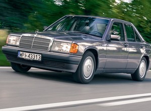 Mercedes 190 „Baby Benz" - z archiwum Auto Świata