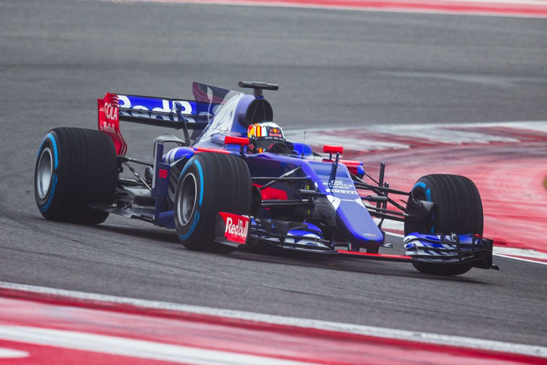 Toro Rosso STR12-Renault