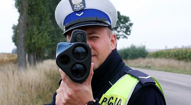 Próbował uniknąć mandatu. Tłumaczył się przepisami