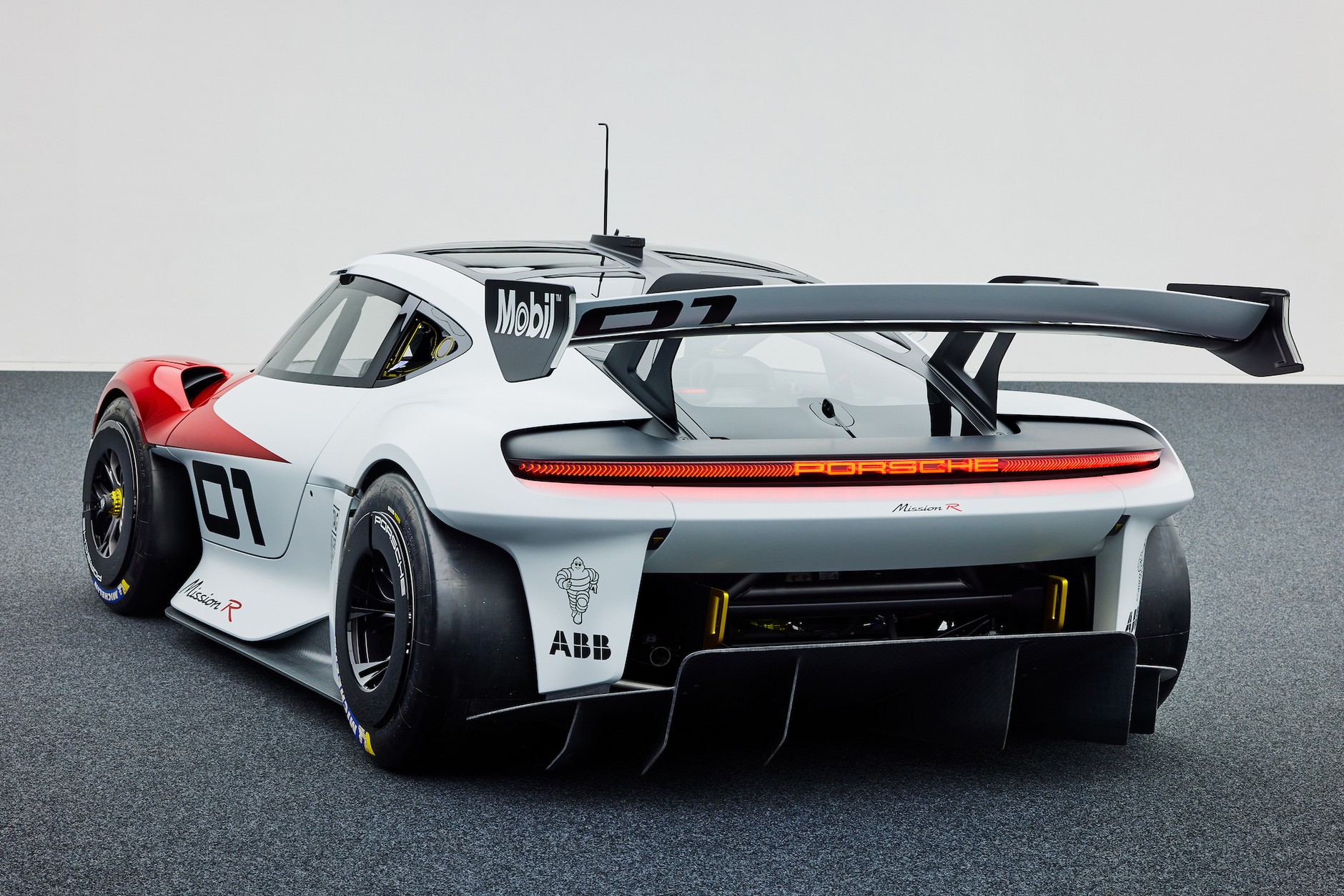 Porsche Mission R