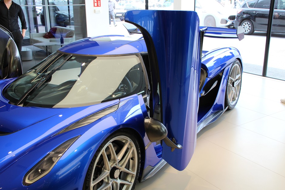 Koenigsegg Jesko Attack