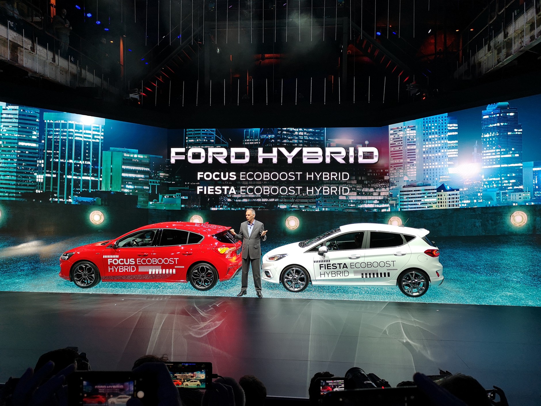 Hybrydowe Fordy dla Europy