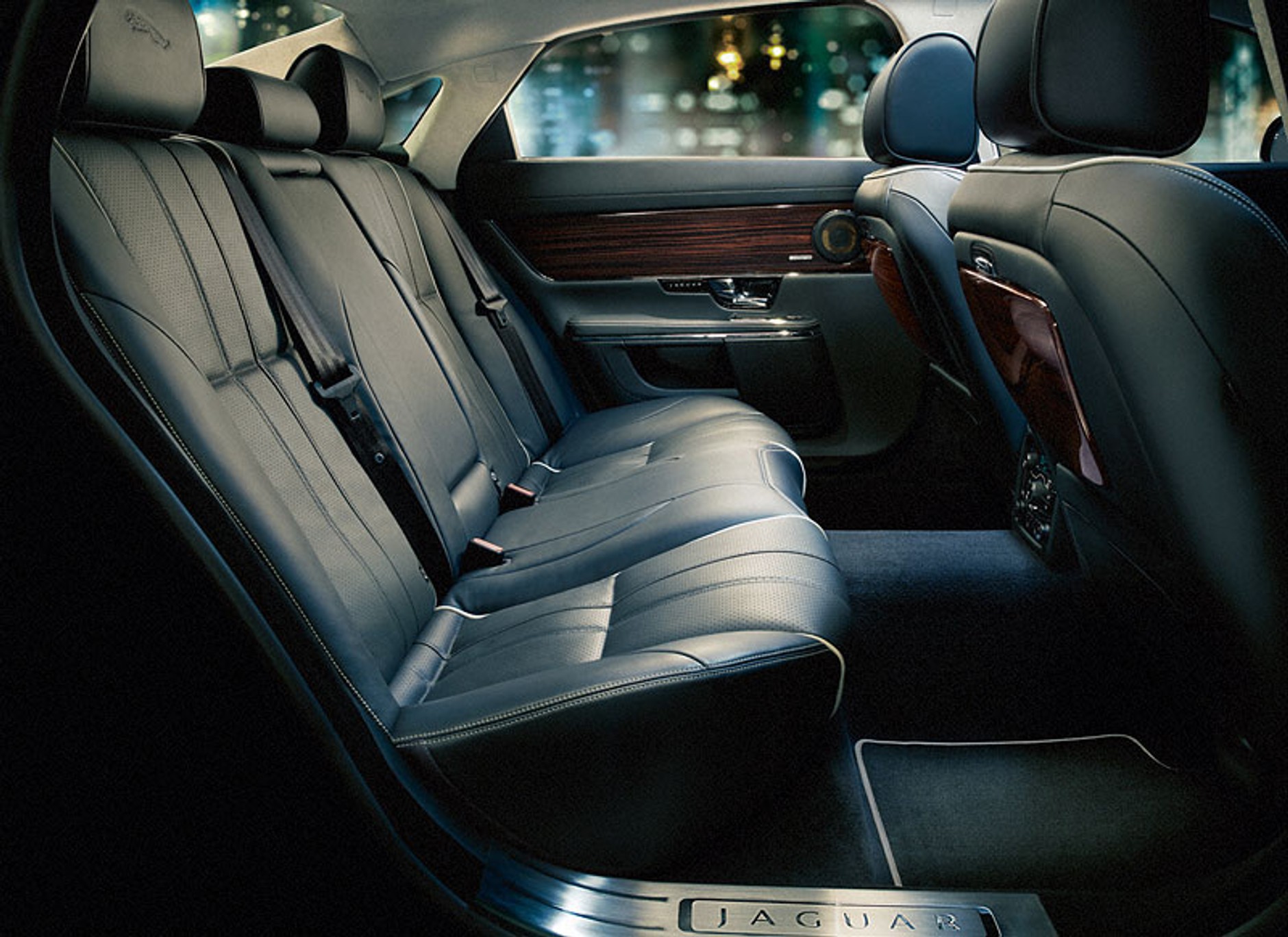 IAA Frankfurt 2009: Jaguar XJ – pierwsze wrażenia, fotogaleria