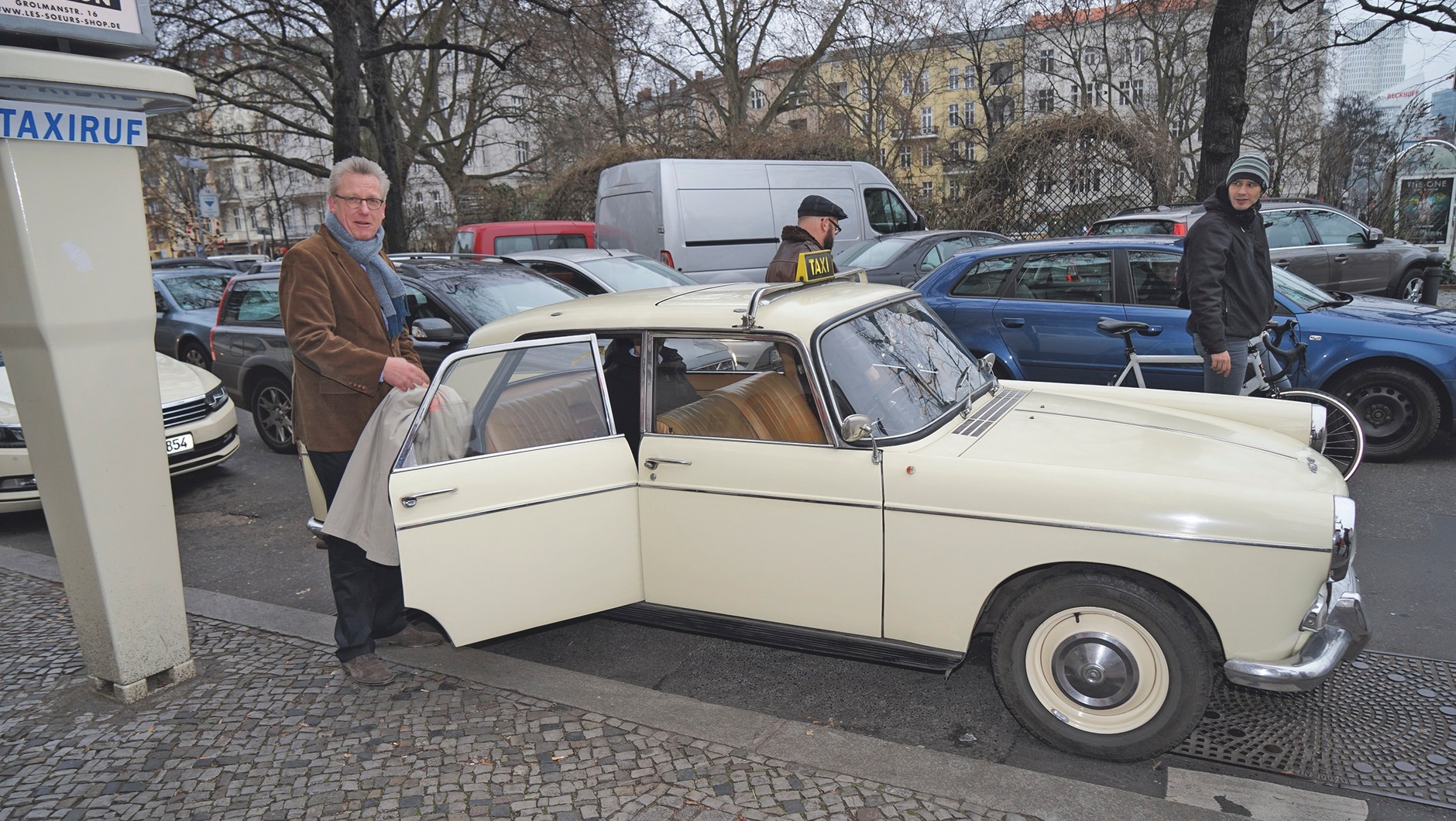 Peugeot 404
