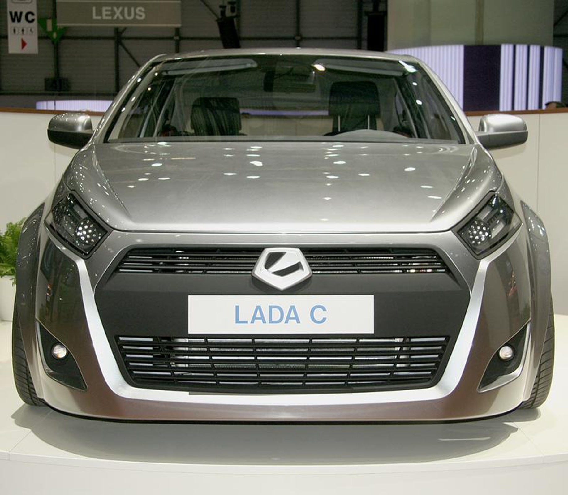 Genewa 2007: studyjna Łada C