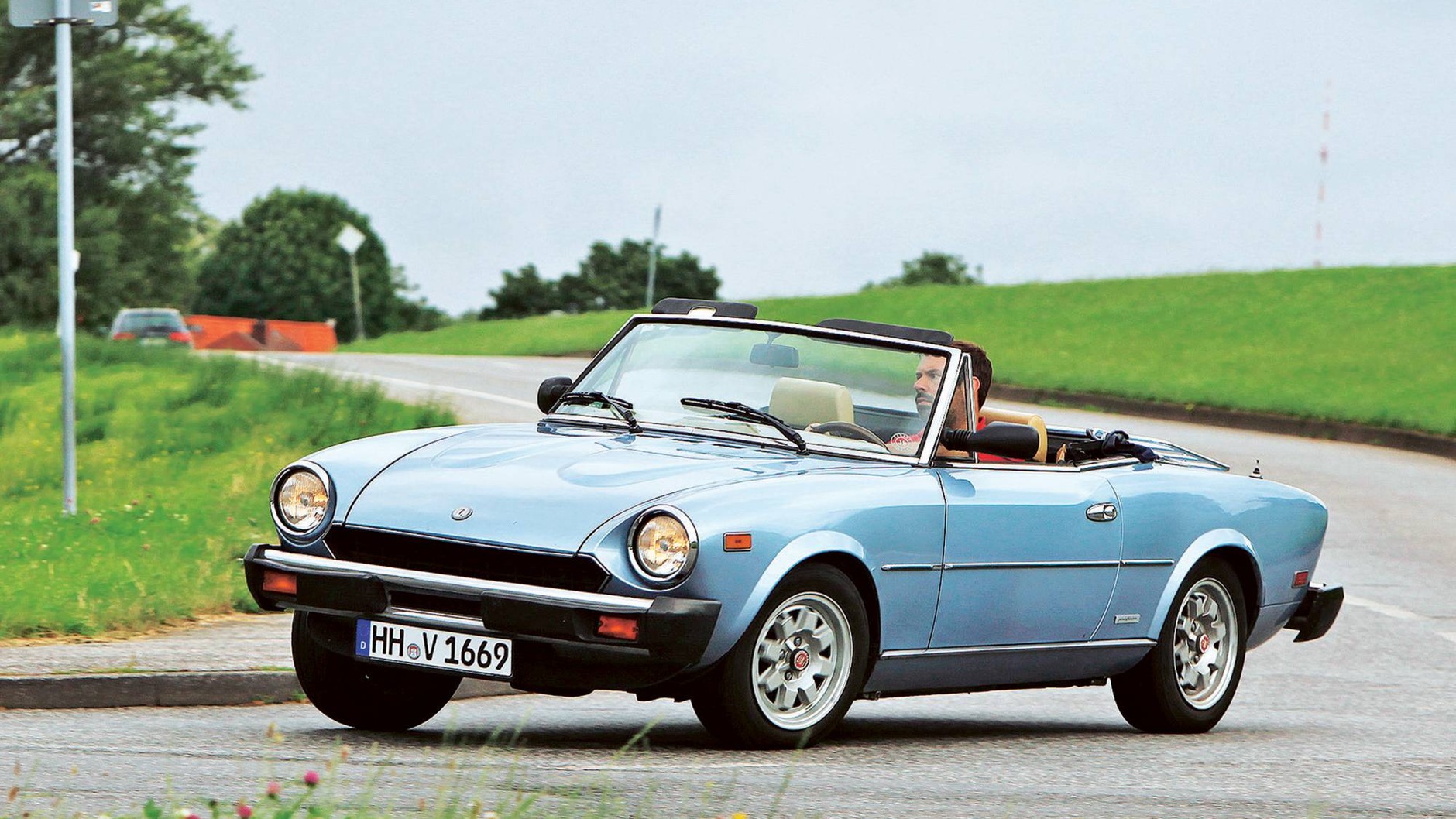 Fiat 124 Spider