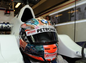 Robert Kubica ścigał się gokartem!