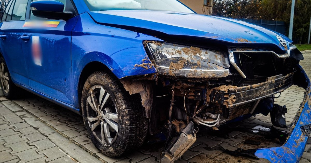 Skoda Fabia, którą Ukrainiec nielegalnie przewoził migrantów