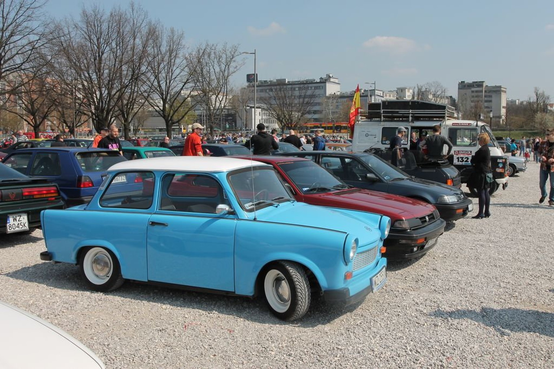 Youngtimer Warsaw 2015 - parada pod Stadionem Narodowym
